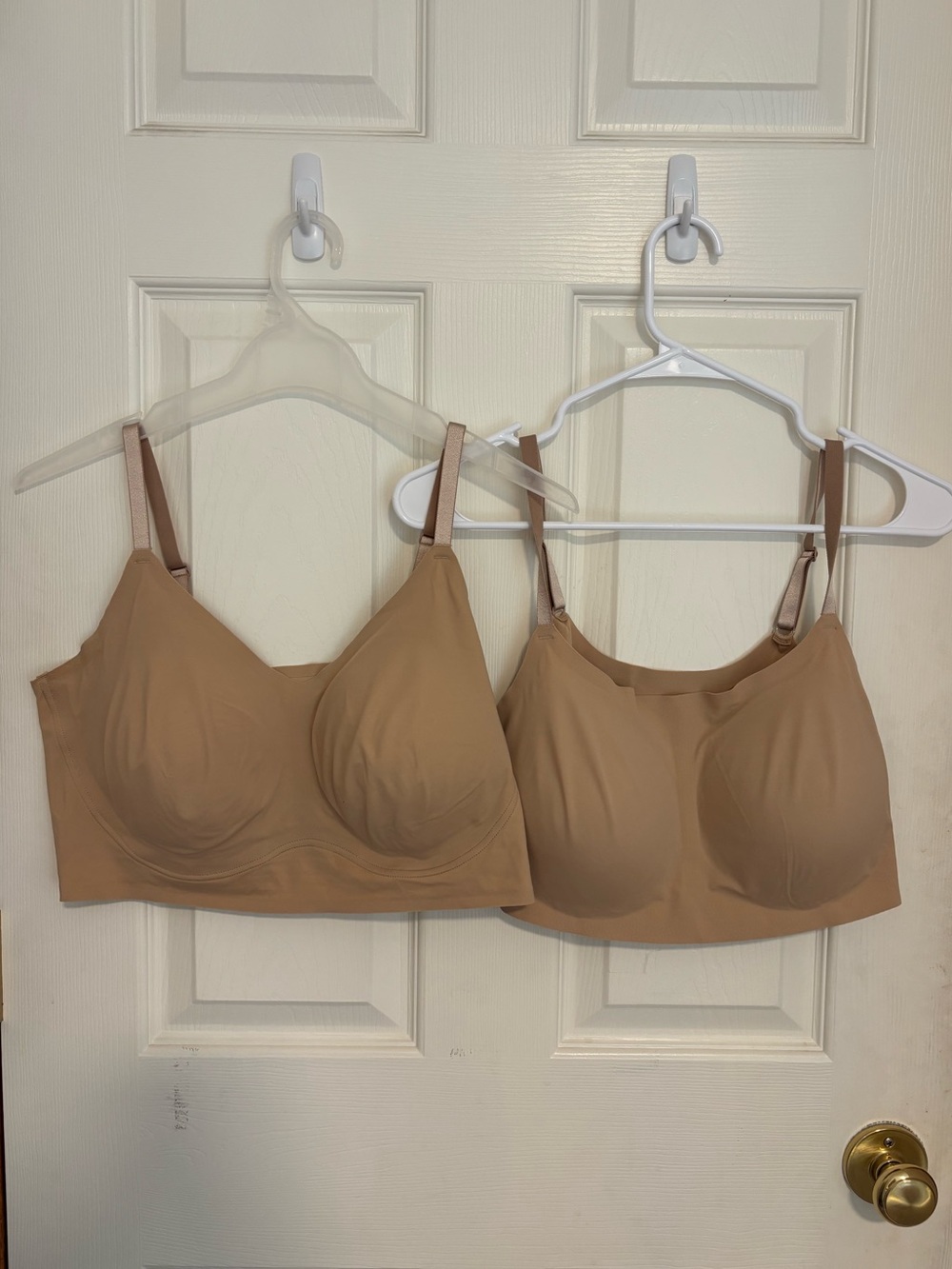 2 TRUE Bras, Size XL